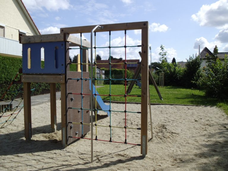 Grossansicht in neuem Fenster: Kinderspielplatz Kapellenacker 3